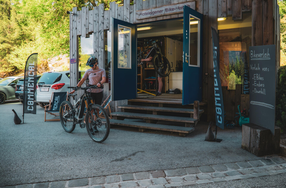 FHA Commencal